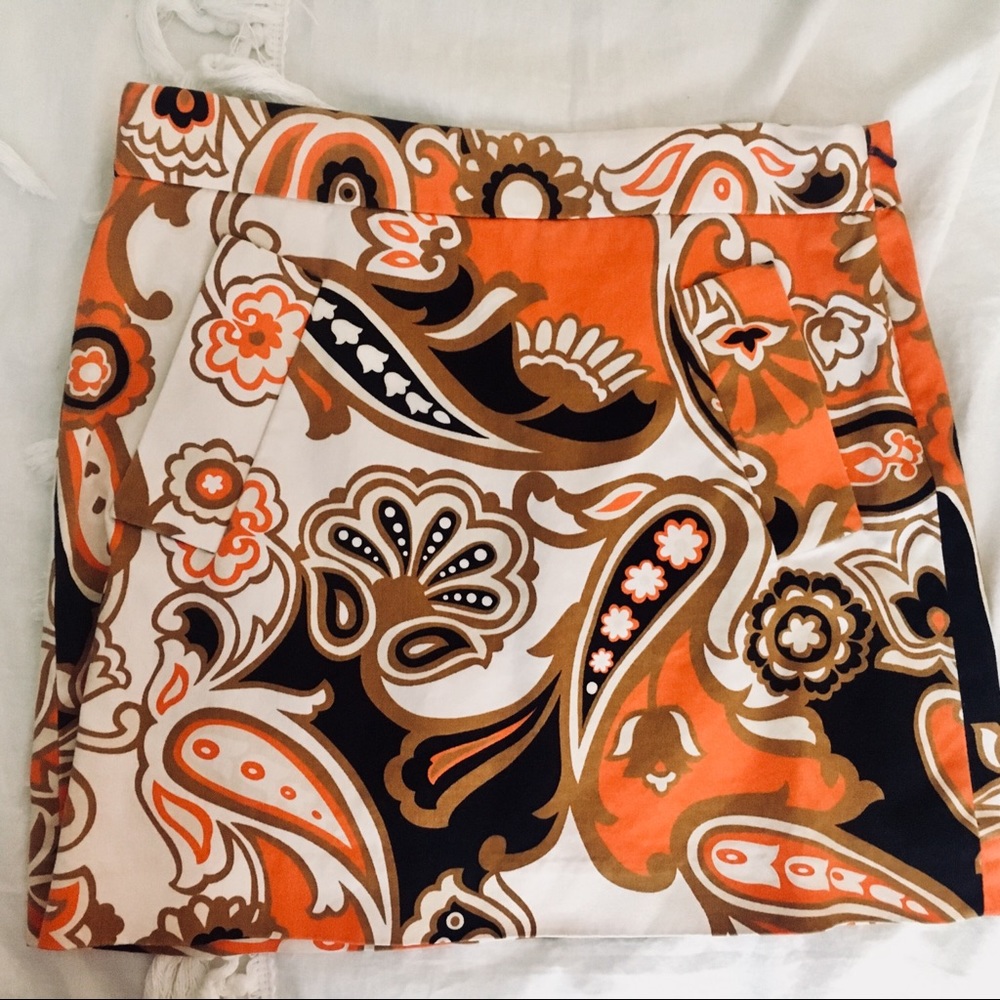 Banana Republic Graphic Mini Skirt